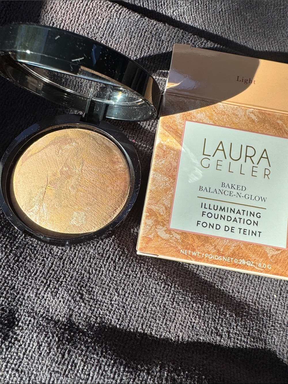Laura Geller Illuminating Baked Foundation - Light Beige/Gold Veil